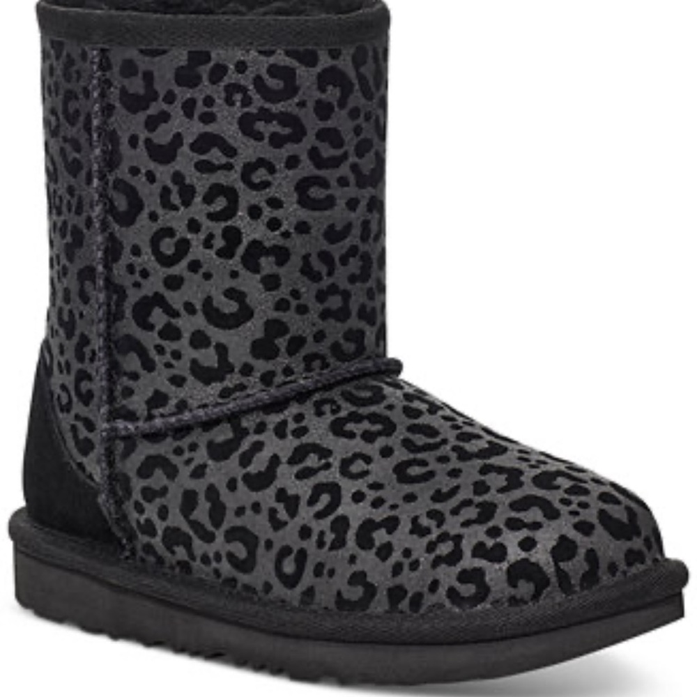 UGG Classic Glitter Leopard Print Black Boots Women’s Size 6